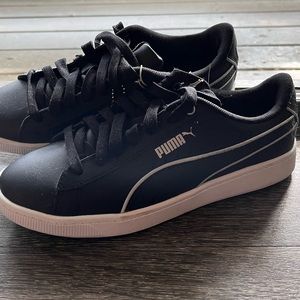 Black Puma Shoes